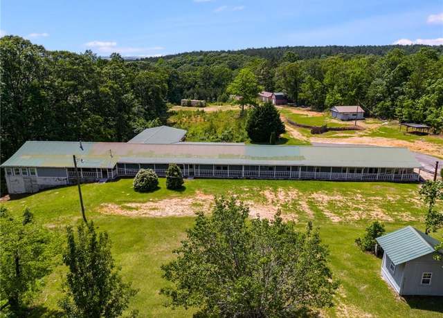 Property at 379 Cherry Rd, Franklin, GA 30217, 6 beds, 5.5 baths