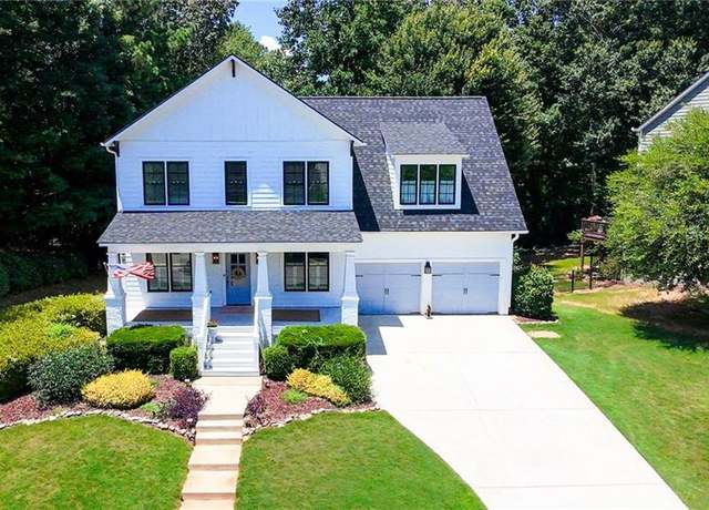 Property at 5807 Peacock Ln, Hoschton, GA 30548, 5 beds, 3.5 baths
