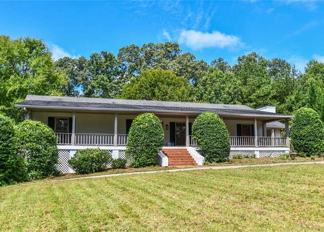 Property at 17040 Birmingham Rd, Alpharetta, GA 30004, 4 beds, 3 baths