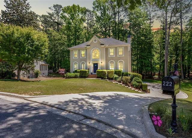 Property at 222 Mossy Pl, Alpharetta, GA 30005, 5 beds, 3.5 baths