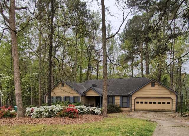 Property at 2513 Rockwood Way, Stone Mountain, GA 30087, 5 beds, 3 baths