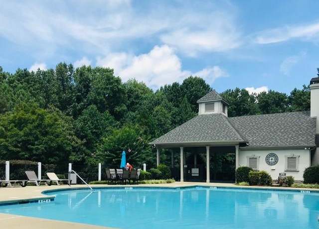 Property at 4058 Vinings Mill Trl SE, Smyrna, GA 30080, 5 beds, 3 baths