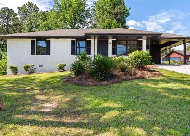 Property at 10116 Straphinge Trl, Covington, GA 30014, 3 beds, 2 baths