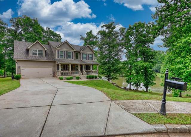 Property at 725 Cambridge Farms Dr, Hoschton, GA 30548, 5 beds, 3.5 baths