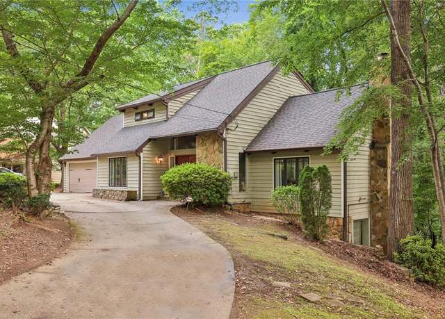 Property at 6100 Blackwater Trl, Atlanta, GA 30328, 5 beds, 4 baths