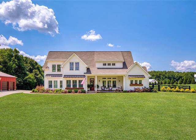 Property at 490 Lummus Rd, Cumming, GA 30040, 4 beds, 3.5 baths