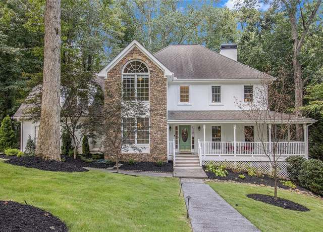 Property at 12130 Wexford Mill Ct, Roswell, GA 30075, 5 beds, 3.5 baths