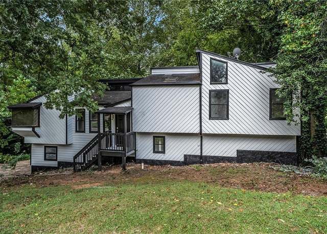 Property at 336 Rockmoor Trl, Marietta, GA 30066, 3 beds, 2.5 baths