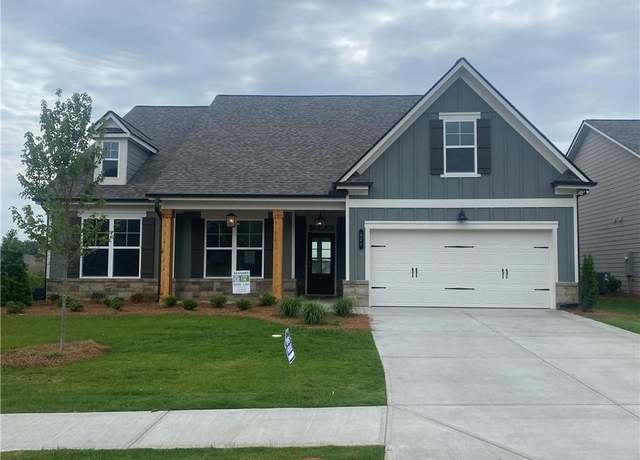 Property at 226 Montview Dr, Jefferson, GA 30549, 3 beds, 2.5 baths
