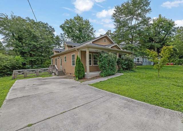 Property at 219 1st St, Woodstock, GA 30188, 3 beds, 2 baths
