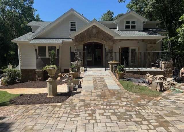 Property at 4039 Tall Pine Dr, Marietta, GA 30062, 7 beds, 7 baths