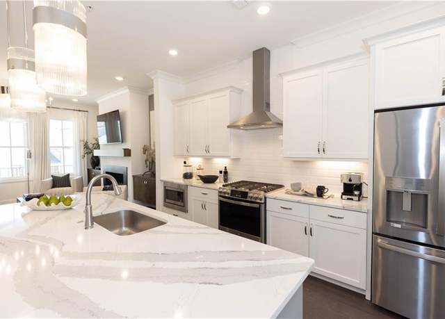 Property at 4899 Shirley Oaks Dr #330, Peachtree Corners, GA 30092, 2 beds, 2 baths