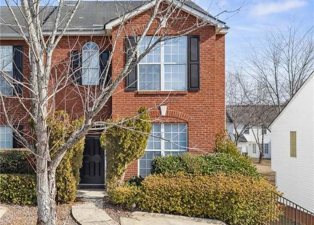 Property at 5547 Strathmoor Manor Cir, Lithonia, GA 30058, 3 beds, 2.5 baths