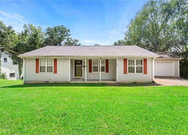Property at 1480 E Broad St, Athens, GA 30601, 3 beds, 2 baths