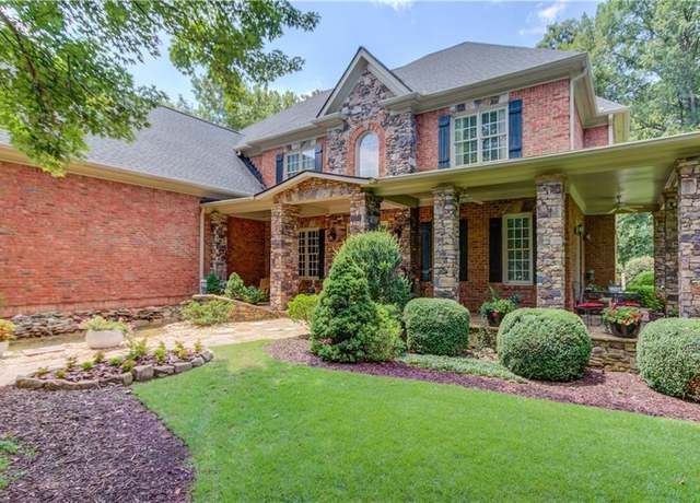 Property at 2450 Shumard Oak Dr, Braselton, GA 30517, 6 beds, 6.5 baths