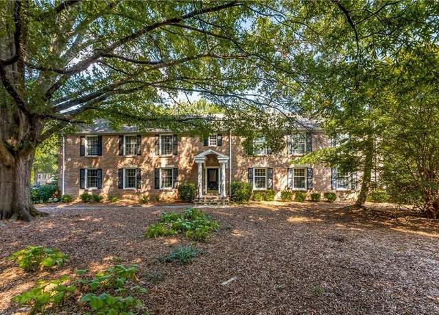 Property at 6700 Roswell Rd Unit 15B, Atlanta, GA 30328, 3 beds, 2 baths