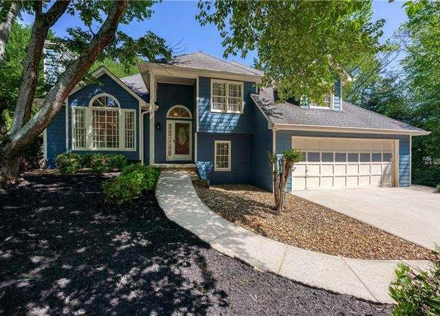 Property at 4915 Bayberry Dr, Cumming, GA 30040, 4 beds, 3 baths