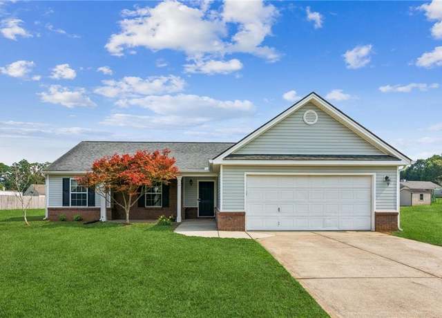 Property at 1671 Bismarck Cir, Winder, GA 30680, 3 beds, 2 baths