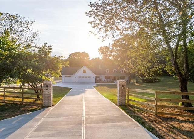 Property at 770 Winding Creek Trl, Dacula, GA 30019, 6 beds, 5.5 baths