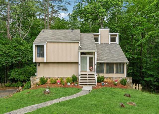 Property at 1720 Little Willeo Rd, Marietta, GA 30068, 4 beds, 2.5 baths