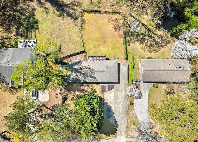 Property at 1755 Fairburn Rd SW, Atlanta, GA 30331, 3 beds, 2 baths