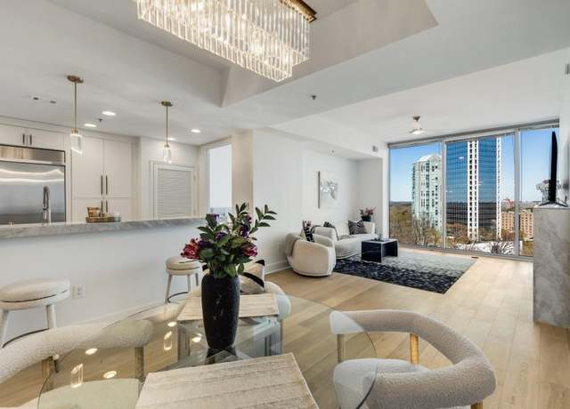 Property at 2795 Peachtree Rd #1305, Atlanta, GA 30305, 2 beds, 2.5 baths