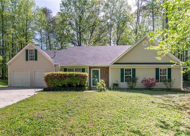 Property at 5830 Briar Ct, Cumming, GA 30028, 4 beds, 2 baths
