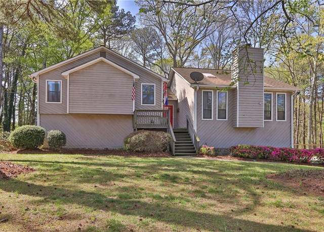 Property at 2806 Peachtree Walk, Duluth, GA 30096, 4 beds, 3 baths