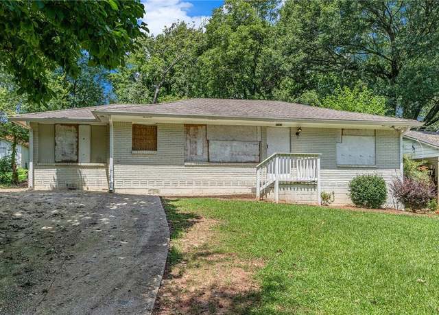 Property at 2083 Meador Ave SE, Atlanta, GA 30315, 4 beds, 2 baths