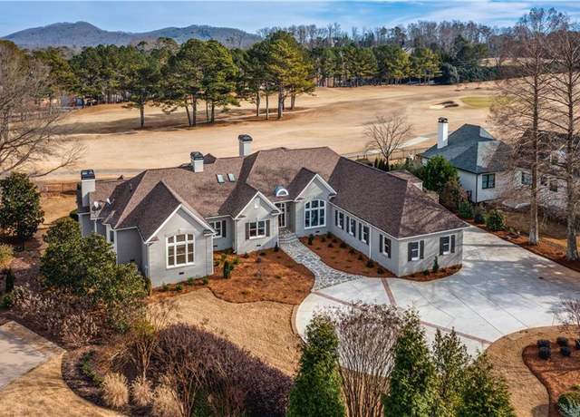 Property at 1304 Marietta Country Club Dr NW, Kennesaw, GA 30152, 4 beds, 5 baths