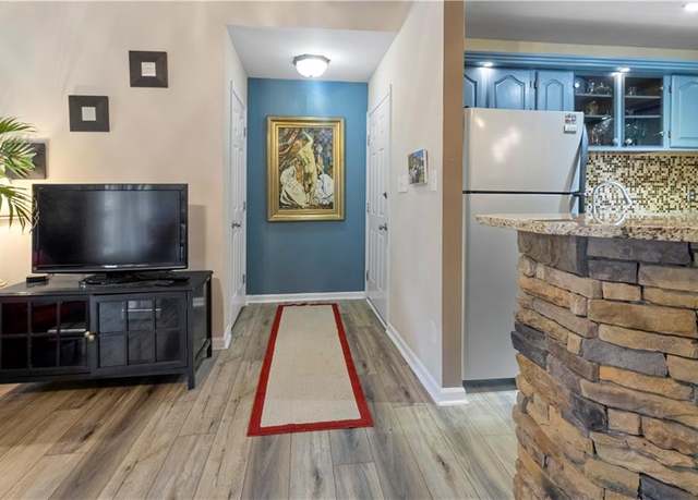 Property at 690 Mcgill Pl NE, Atlanta, GA 30312, 1 bed, 1 bath