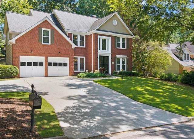 Property at 1840 Oak Tree Holw, Alpharetta, GA 30005, 4 beds, 2.5 baths