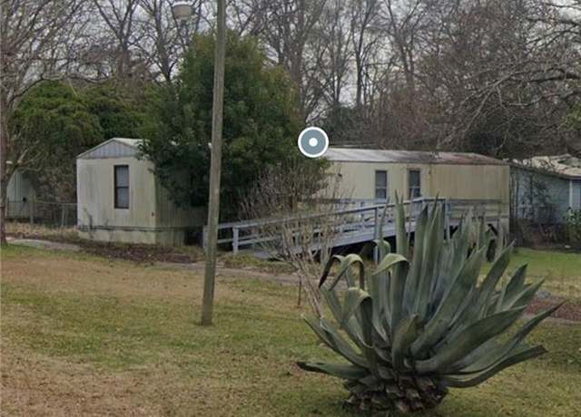 Property at 109 Helen Ln, Milledgeville, GA 31061, 2 beds, 1 bath