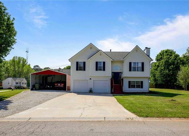 Property at 195 Woodbridge Dr, Dallas, GA 30157, 3 beds, 2 baths