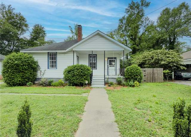 Property at 1114 S Broad St, Monroe, GA 30655, 2 beds, 1 bath