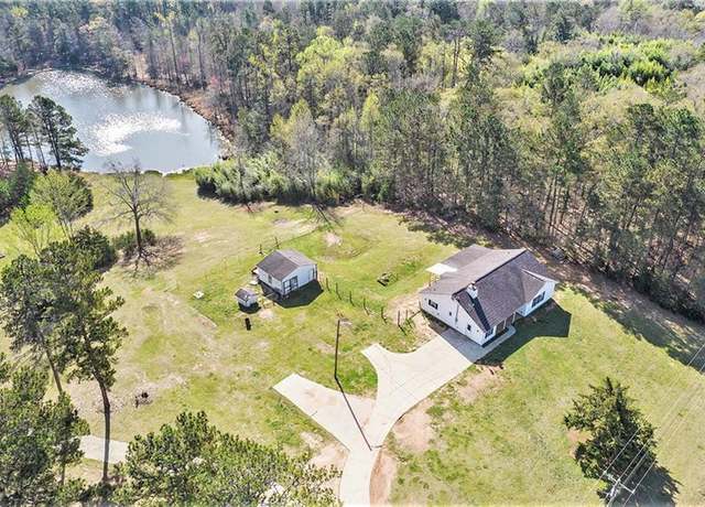 Property at 386 Higgins Rd, Flovilla, GA 30216, 3 beds, 2.5 baths