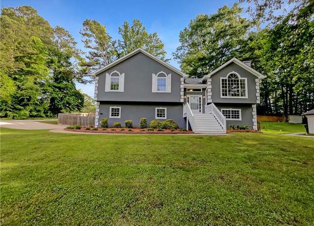 Property at 5080 Brownwood Dr, Powder Springs, GA 30127, 3 beds, 2 baths