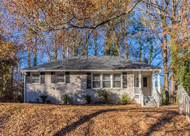 Property at 1807 Oakmont Dr NW, Atlanta, GA 30314, 3 beds, 1 bath