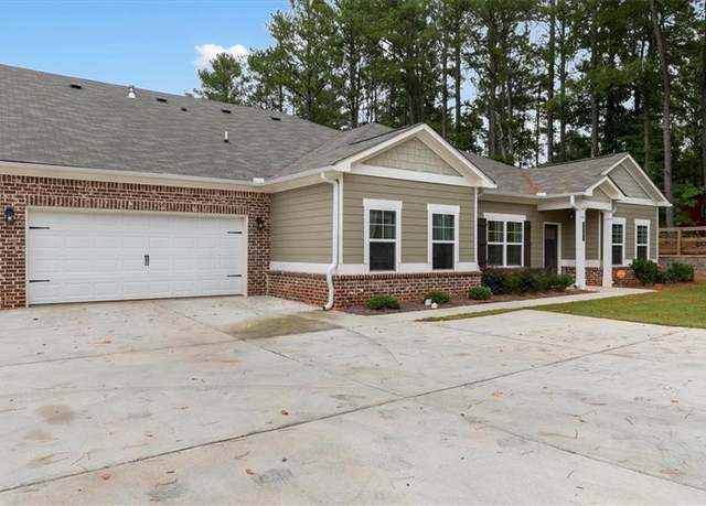 Property at 3903 Shelleydale Dr, Powder Springs, GA 30127, 3 beds, 2 baths