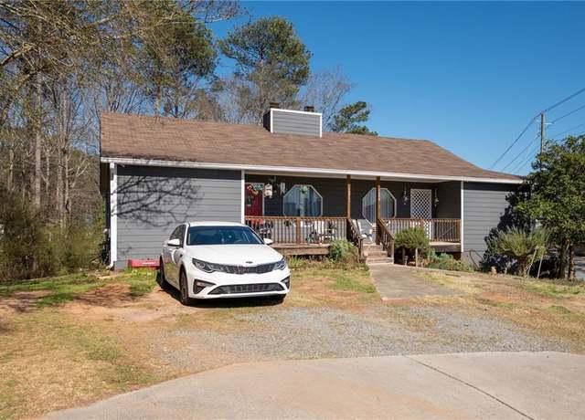 Property at 1371 N Hampton Rd, Alpharetta, GA 30009, 4 beds, 4 baths
