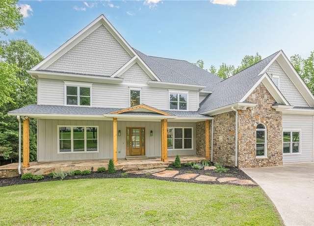 Property at 2555 Chattahoochee Ln, Cumming, GA 30041, 5 beds, 5.5 baths