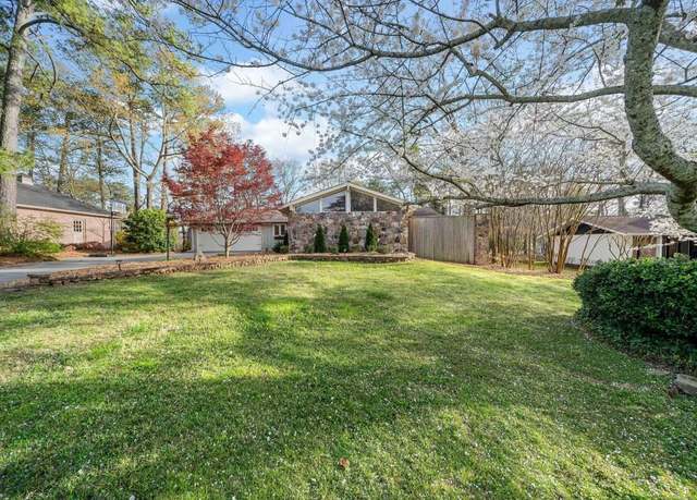 Property at 3576 High Green Dr, Marietta, GA 30068, 4 beds, 3 baths