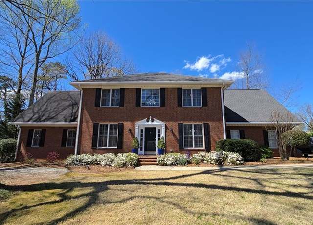 Property at 730 Stonington Ct, Gainesville, GA 30506, 5 beds, 4.5 baths