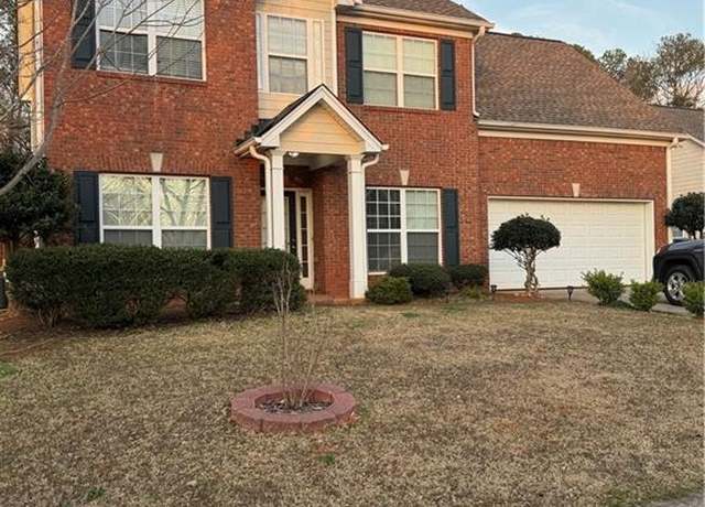 Property at 893 Port West Dr, Auburn, GA 30011, 4 beds, 2.5 baths