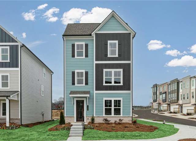 Property at 1382 Creekside Cir NW, Atlanta, GA 30318, 3 beds, 2.5 baths