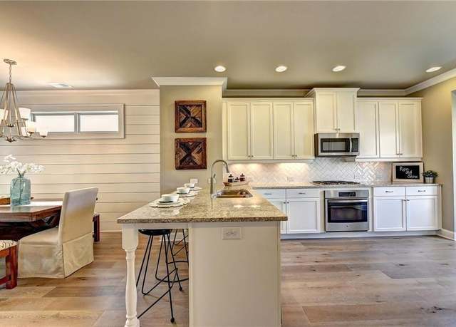 Property at 2822 Evanshire Ave #111, Duluth, GA 30096, 3 beds, 3.5 baths