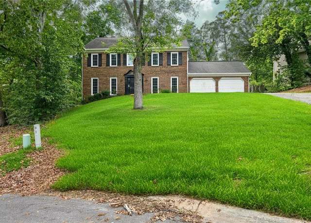 Property at 1911 Woodmont Ct, Marietta, GA 30062, 4 beds, 2.5 baths