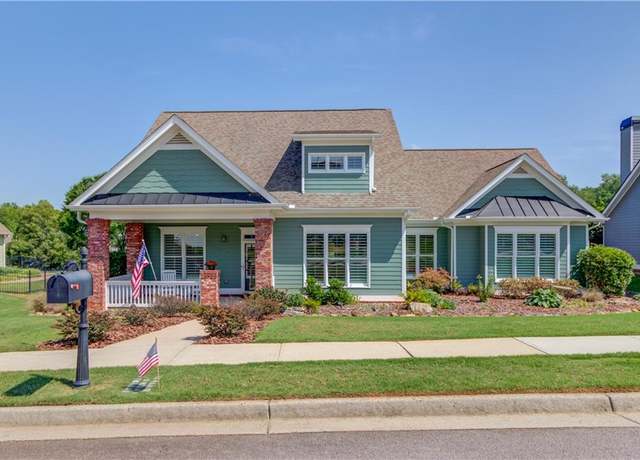 Property at 139 Hawthorn Way, Hoschton, GA 30548, 4 beds, 3 baths
