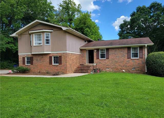Property at 2206 Rhett Ct, Lawrenceville, GA 30044, 4 beds, 2.5 baths