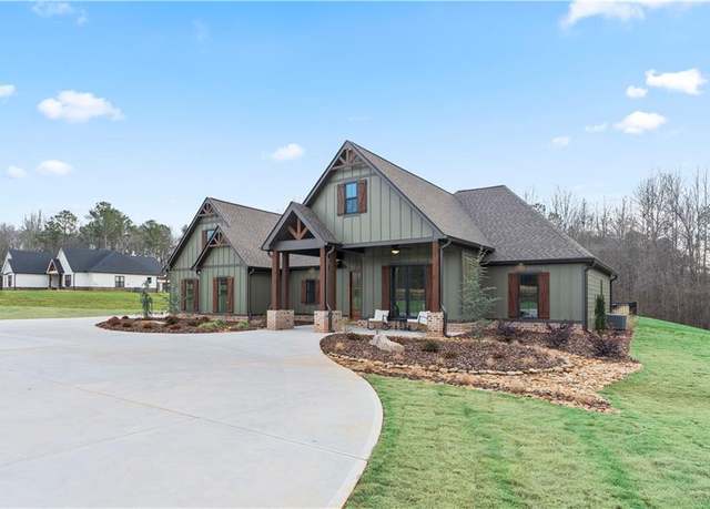 Property at 508 Price Rd, Carrollton, GA 30116, 5 beds, 3.5 baths